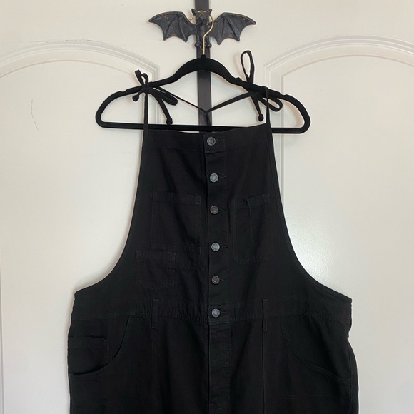 Torrid Deep Black Overall Straight Leg Working Pockets adjustable NWT 22S - Picture 8 of 16
